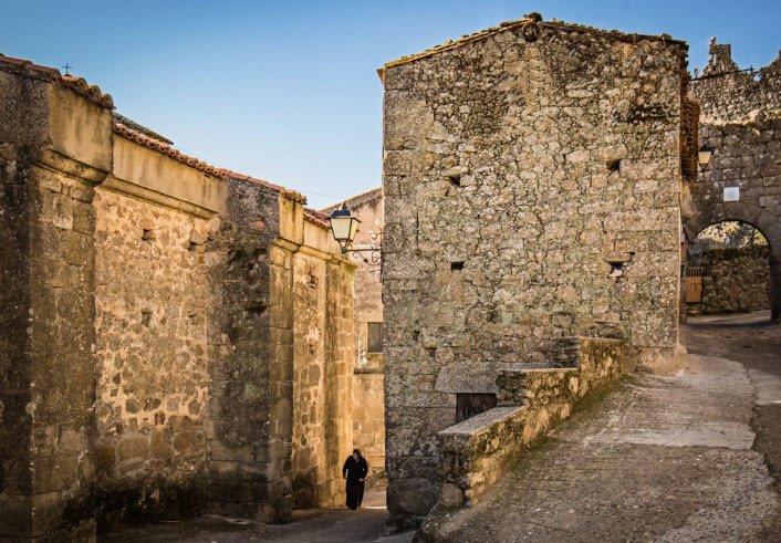 Castillo de Santibáñez el Alto, Spain
